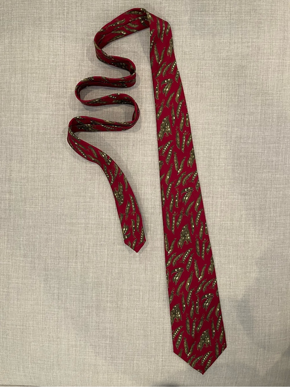 Robert Talbott red silk tie with pea pod print vintage made in USA print Italy